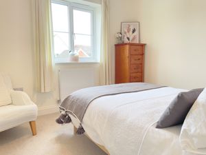 FURZE CRESCENT- click for photo gallery